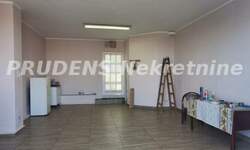 Poslovni prostor / Lokal, Beograd - Kumodraž | Izdavanje · 39m² · 400€