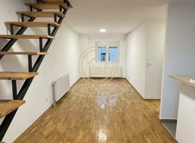 Poslovni prostor / Lokal, Beograd - Sava Kovačević | Izdavanje · 80m² · 580€