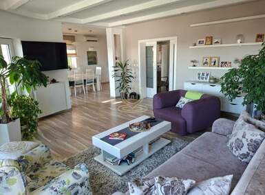Kuća, Novi Sad - Blok 8 | Prodaja · 270m² · 463.500€
