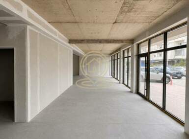 Poslovni prostor / Lokal, Beograd - Žarkovo | Izdavanje · 200m² · 2.800€