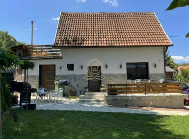 Apartman, Surdulica - Vlasina Rid | Prodaja · 120m² · 159.000€