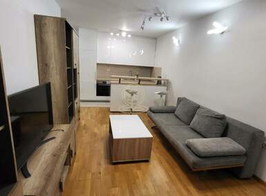 Jednoiposoban stan, Novi Sad | Izdavanje · 43m² · 480€