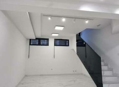 Poslovni prostor / Lokal, Novi Sad | Izdavanje · 64m² · 650€