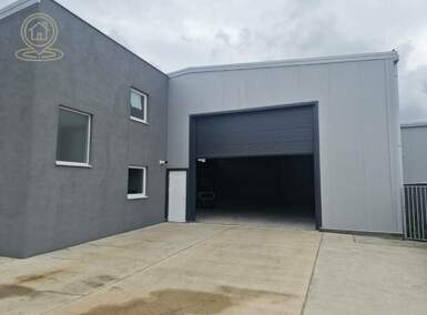 Poslovni prostor / Lokal, Novi Sad | Izdavanje · 370m² · 7€