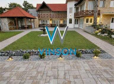 Poslovni prostor / Lokal, Novi Sad - Karagača | Izdavanje · 200m² · 3.200€