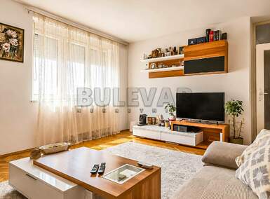 Cetvorosoban stan, Niš - Pantelej(Niš) | Izdavanje · 83m² · 400€