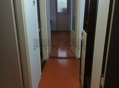 Jednoiposoban stan, Kragujevac - Stara Zvezda | Prodaja · 40m² · 70.000€