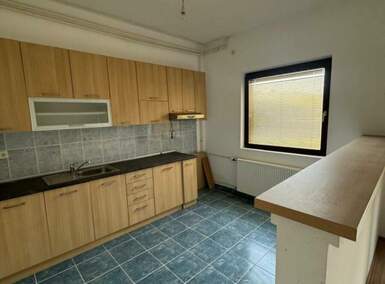 Kuća, Beograd - Rakovica selo | Prodaja · 270m² · 300.000€