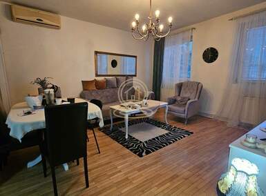 Trosoban stan, Kragujevac | Izdavanje · 65m² · 550€