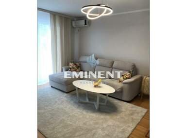 Trosoban stan, Beograd - Dedinje | Izdavanje · 72m² · 900€