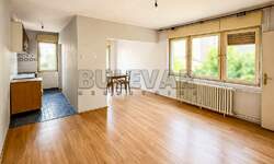 Stan, Niš - Duvanište | Izdavanje · 79m² · 200€