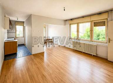 Stan, Niš - Duvanište | Izdavanje · 79m² · 200€