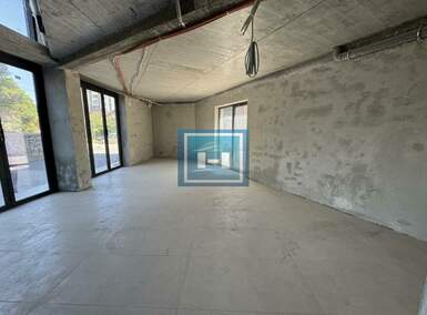Poslovni prostor / Lokal, Paraćin | Izdavanje · 215m² · 1.800€