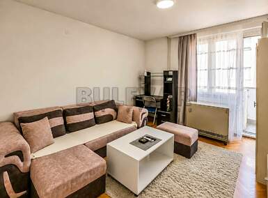 Dvoiposoban stan, Niš - Pravni fakultet | Izdavanje · 43m² · 400€