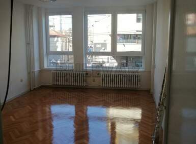 Poslovni prostor / Lokal, Niš - Centar | Izdavanje · 34m² · 300€