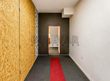 Poslovni prostor / Lokal, Niš - Obilićev venac | Izdavanje · 71m² · 600€