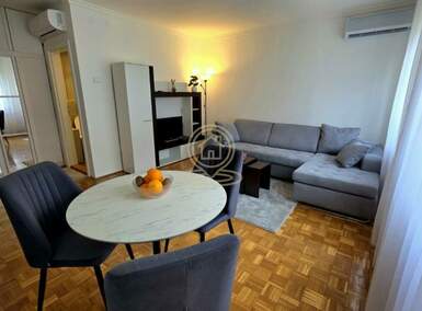 Dvosoban stan, Beograd - Centar (Savski venac) | Izdavanje · 46m² · 1.000€