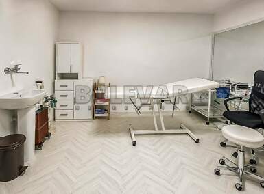 Poslovni prostor / Lokal, Niš - Gradska bolnica | Izdavanje · 120m² · 1.200€