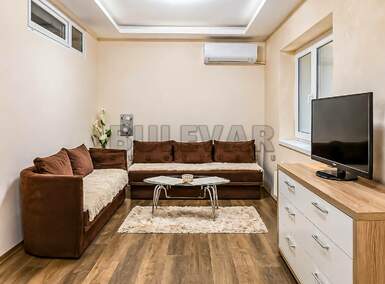 Jednoiposoban stan, Niš - Milka Protić (KP dom) | Izdavanje · 43m² · 250€