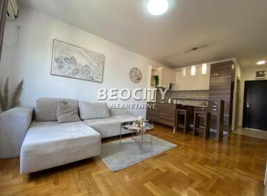 Dvosoban stan, Novi Sad - Grbavica | Izdavanje · 40m² · 550€