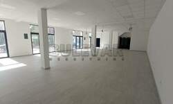 Poslovni prostor / Lokal, Leskovac - Ančiki | Izdavanje · 250m² · 1.000€