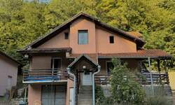 Kuća, Brus - Tršanovci | Prodaja · 215m² · 78.900€