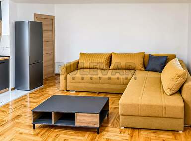 Jednoiposoban stan, Niš - Pantelej(Niš) | Izdavanje · 42m² · 350€