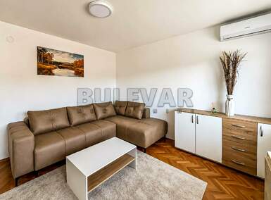 Dvosoban stan, Niš - Duvanište | Izdavanje · 50m² · 350€
