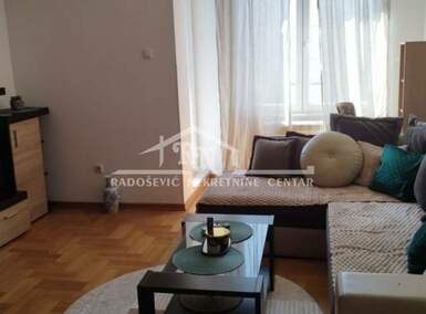 Jednoiposoban stan, Beograd - Južni Bulevar | Izdavanje · 45m² · 800€