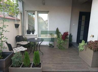 Kuća, Kragujevac | Izdavanje · 120m² · 1.200€