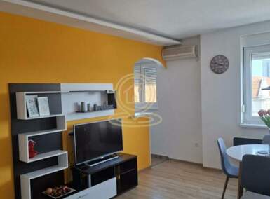 Jednoiposoban stan, Beograd - Donji Grad | Izdavanje · 34m² · 700€