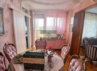 Trosoban stan, Jagodina | Prodaja · 73m² · 103.000€