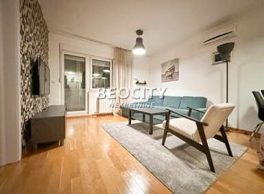 Trosoban stan, Beograd - Voždovac | Izdavanje · 60m² · 900€