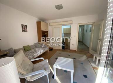 Jednosoban stan, Novi Sad - Nova Detelinara | Izdavanje · 32m² · 300€