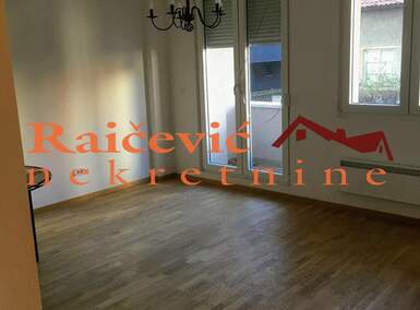 Poslovni prostor / Lokal, Beograd - Lekino Brdo | Izdavanje · 53m² · 550€