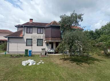 Kuća, Kragujevac - Šumarice | Prodaja · 220m² · 180.000€