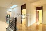 Poslovni prostor / Lokal, Beograd - Dedinje (rtv Pink) | Izdavanje · 210m² · 2.350€