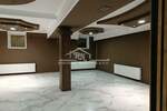 Poslovni prostor / Lokal, Beograd - Petlovo Brdo | Izdavanje · 180m² · 1.000€