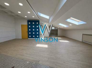 Poslovni prostor / Lokal, Novi Sad - Centar | Izdavanje · 120m² · 700€