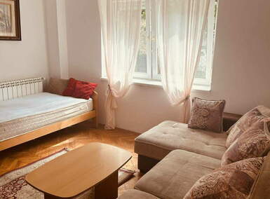 Jednosoban stan, Beograd - Kaluđerica | Izdavanje · 40m² · 350€