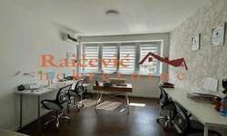 Poslovni prostor / Lokal, Beograd - Sumice | Izdavanje · 69m² · 650€
