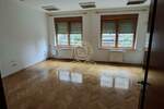 Poslovni prostor / Lokal, Beograd - Čubura | Izdavanje · 58m² · 700€