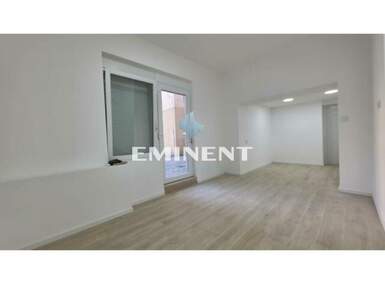 Poslovni prostor / Lokal, Beograd - Ekonomski Fakultet | Izdavanje · 49m² · 600€