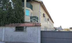 Poslovni prostor / Lokal, Pećinci - Šimanovci | Izdavanje · 555m² · 1.800€