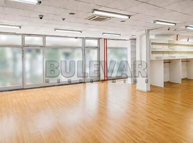 Poslovni prostor / Lokal, Pirot - Centar | Izdavanje · 426m² · 3.800€