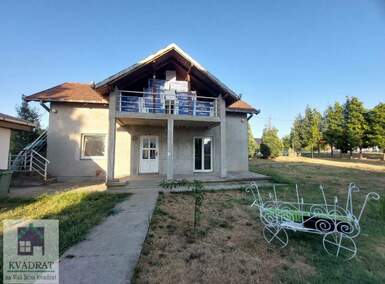 Kuća, Beograd - Urovci | Izdavanje · 75m² · 300€