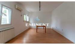 Kuća, Beograd - Zeleno Brdo | Izdavanje · 99m² · 1.200€