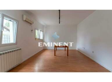 Kuća, Beograd - Zeleno Brdo | Izdavanje · 99m² · 1.200€