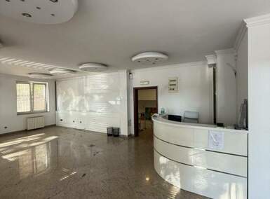 Poslovni prostor / Lokal, Beograd - FON | Izdavanje · 103m² · 1.200€