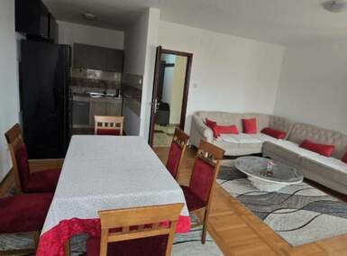 Trosoban stan, Beograd - Obrenovac (mesto) | Izdavanje · 71m² · 450€
